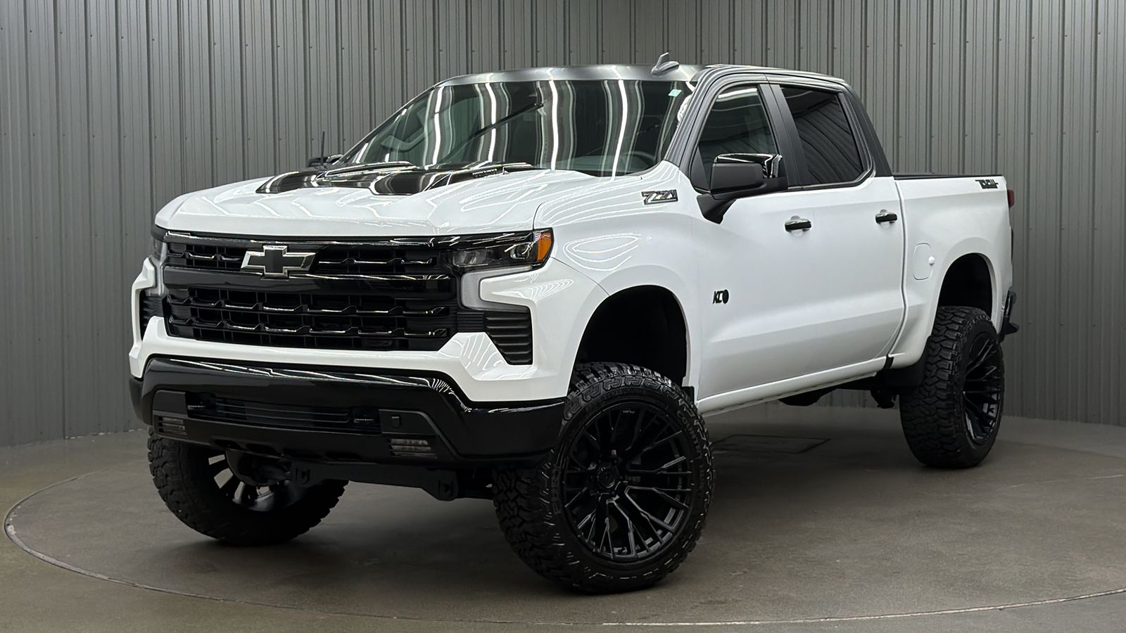 2025 Chevrolet Silverado 1500 LT Trail Boss 4X4 Crew Cab Short Box's photo