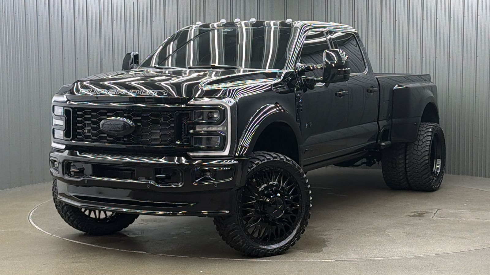 Lifted 2026 Ford F-450SD Platinum Long Bed w/ COLORMATCH, 773A & Moonroof