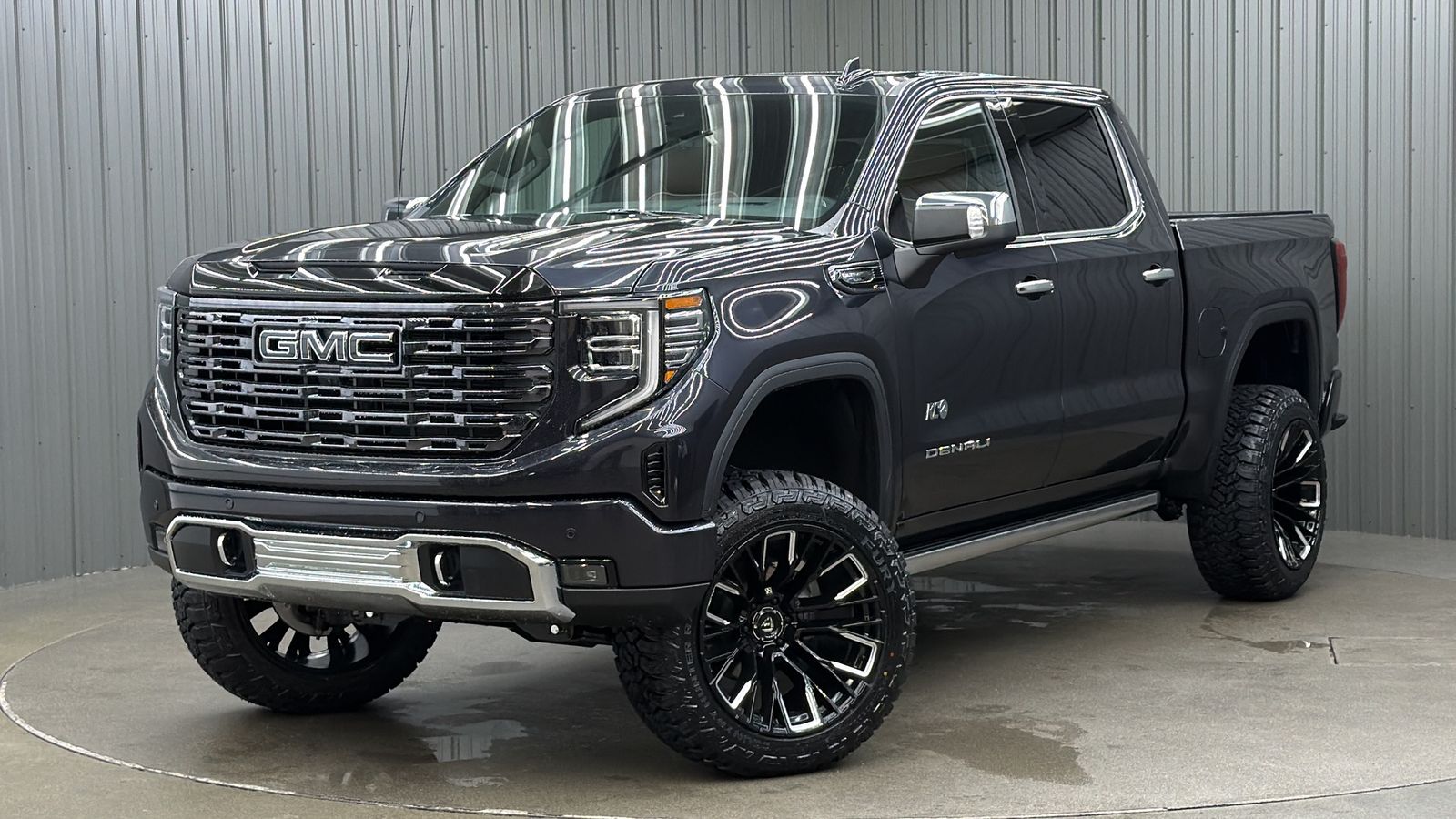 2025 GMC Sierra 4WD Crew Cab Short Box Denali Ultimate's photo