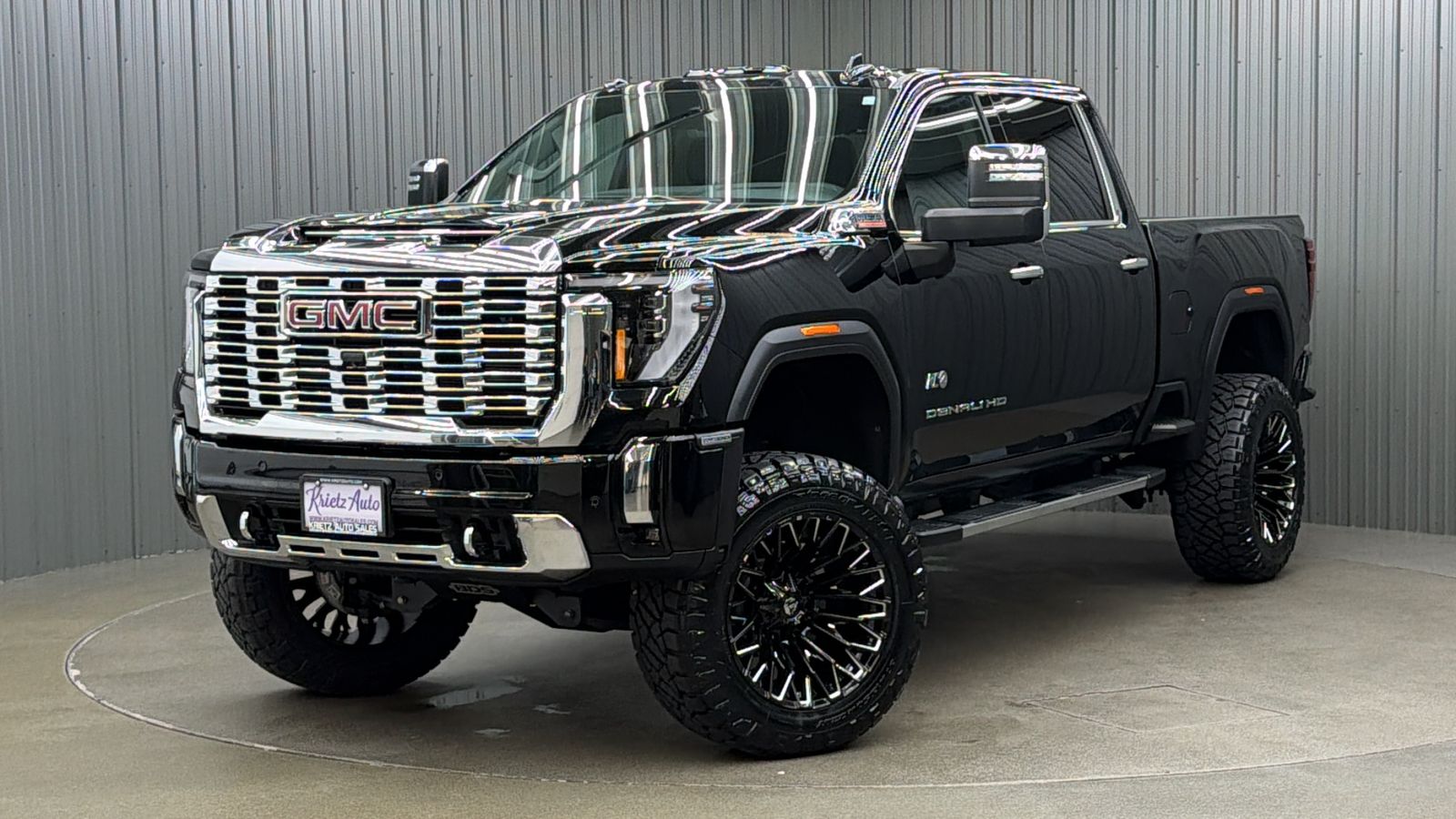 Lifted 2025 GMC Sierra 2500HD Denali Reserve Short Bed w/ Tech & Sunroof
