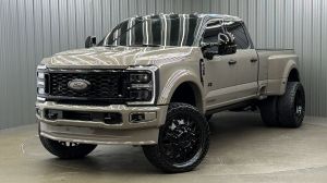 Lifted 2026 Ford F-450SD Platinum PLUS Long Bed FX4 w/ COLORMATCH, 773A & Moonroof