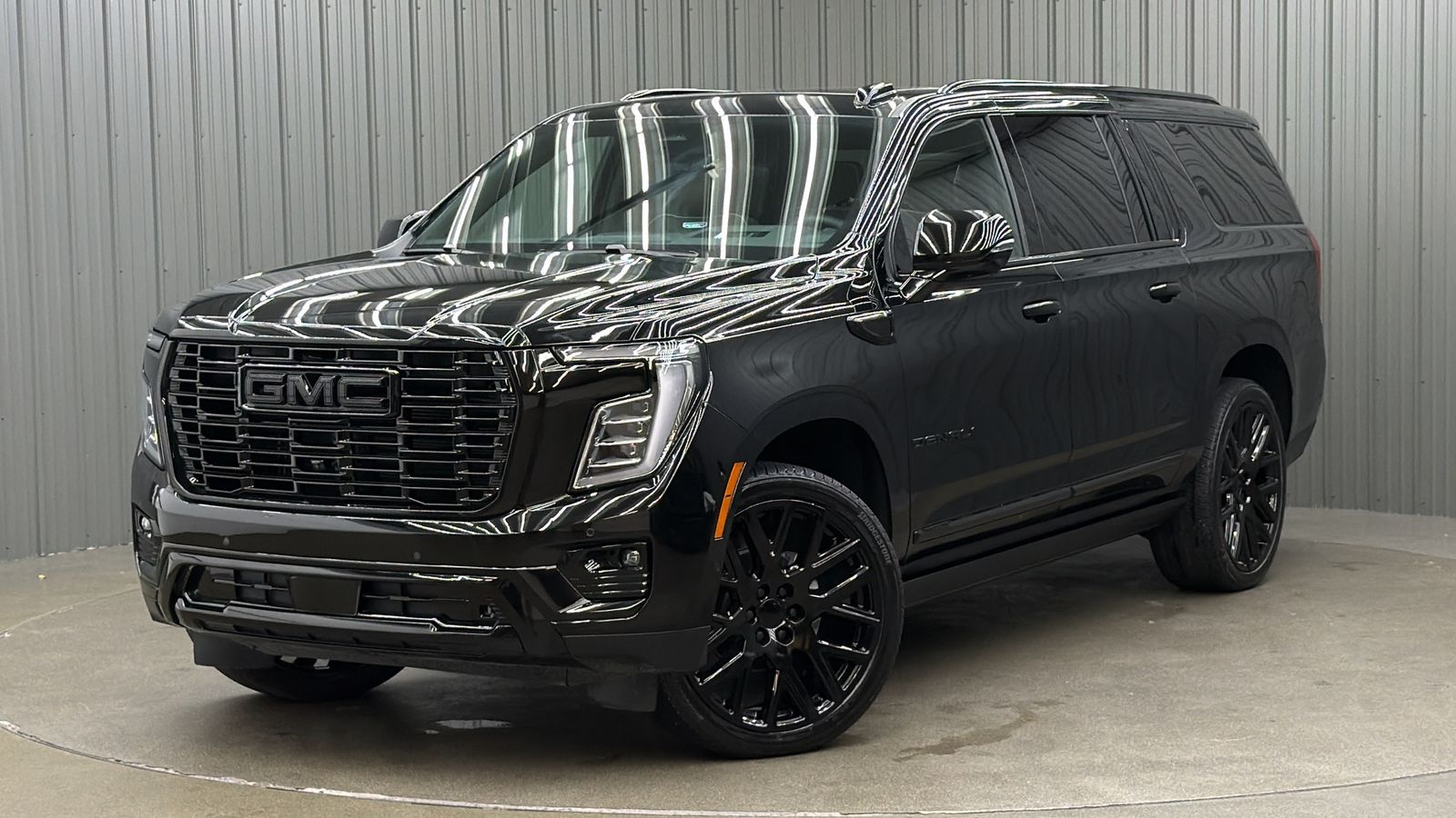 2026 GMC Yukon XL Denali Ultimate w/ COLORMATCH, Night Vision & Sunroof