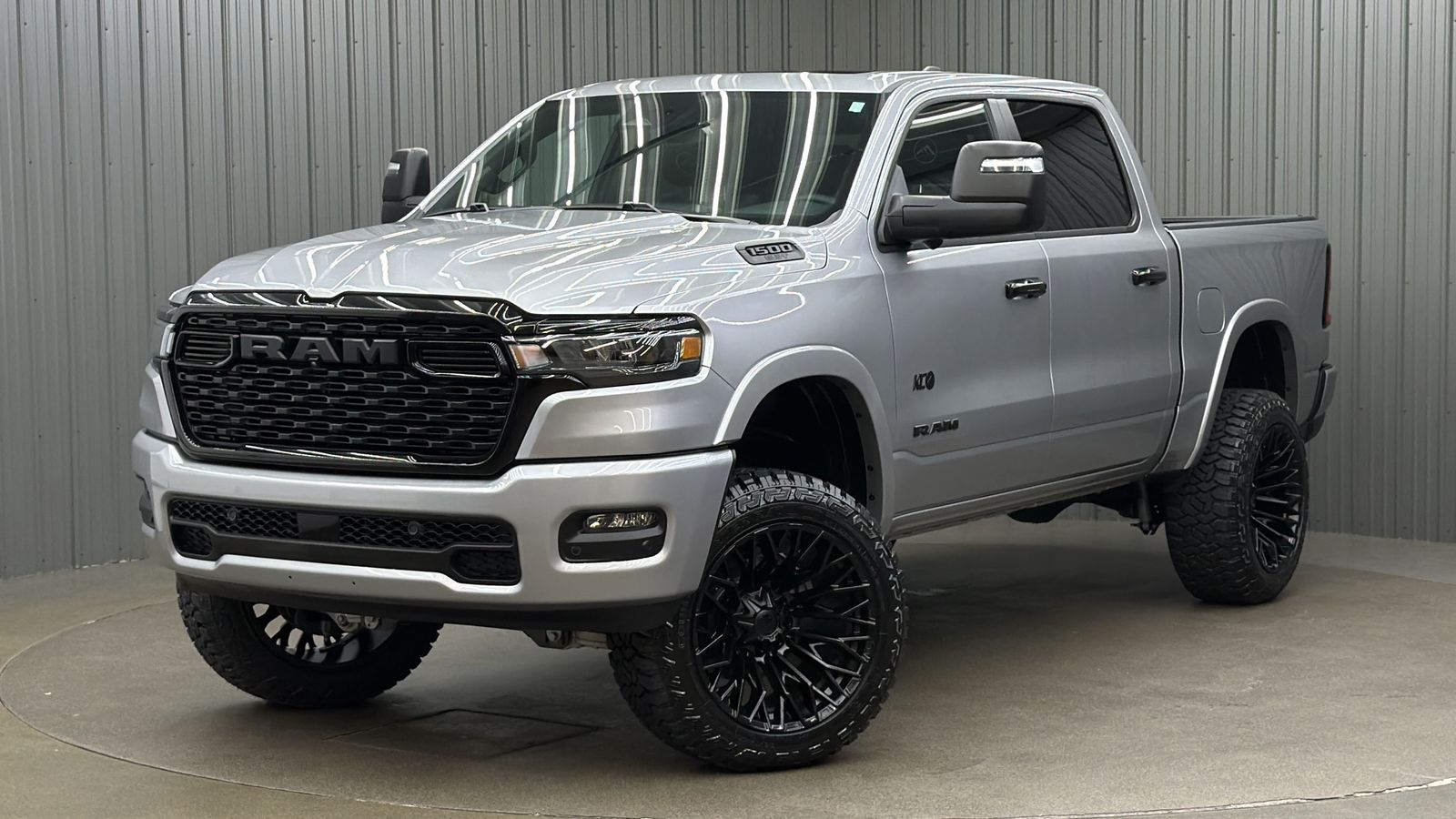 Lifted 2025 Ram 1500 Big Horn/Lone Star Nighty Edition w/ Level 2 & Sunroof