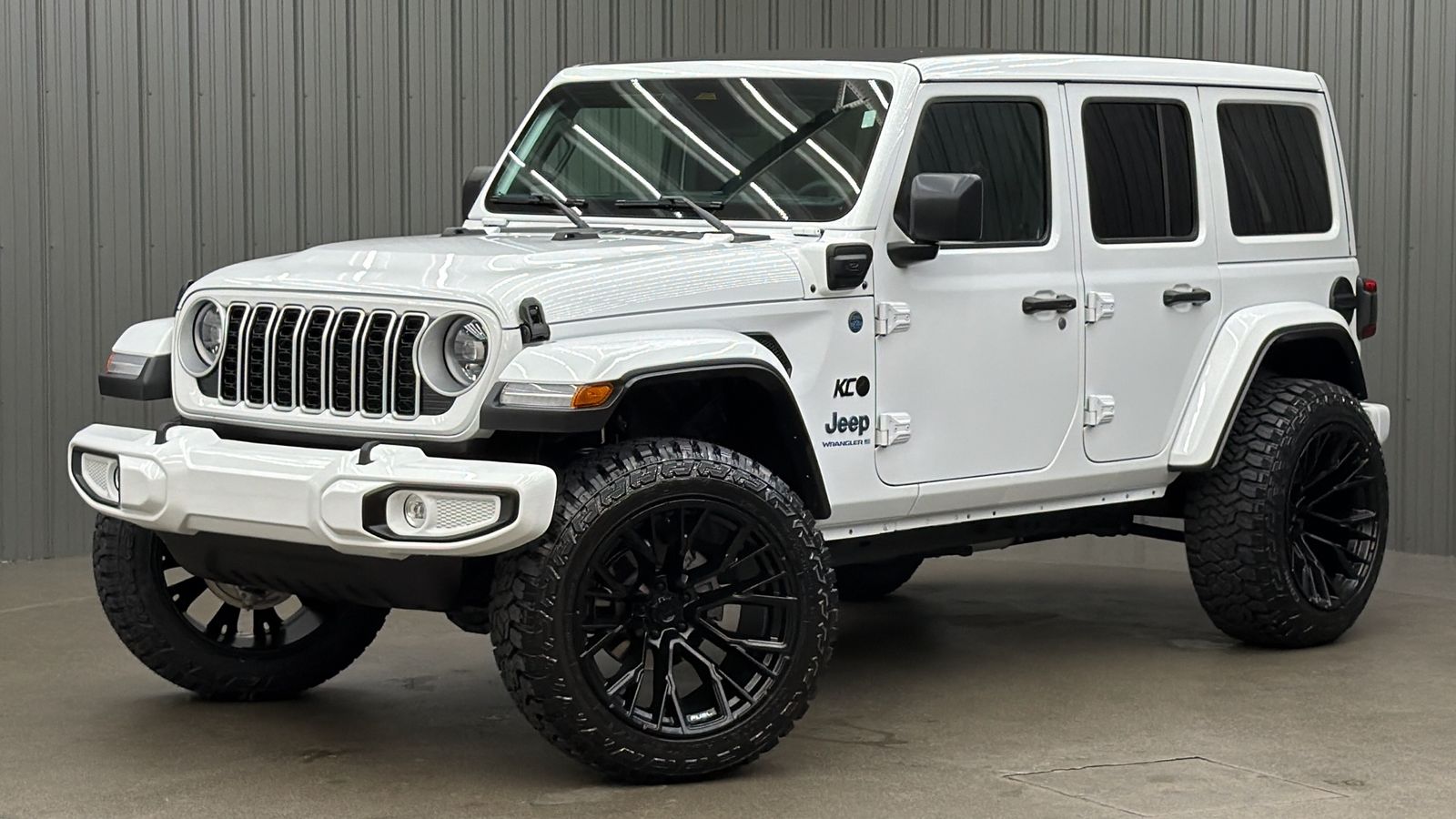 Lifted 2025 Jeep Wrangler Sahara 4xe w/ Active Safety & Sky Top