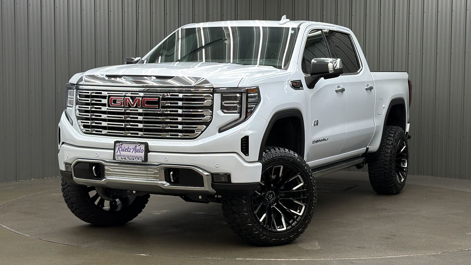 Lifted 2026 GMC Sierra 1500 Denali Reserve Short Bed w/ Tech & Sunroof