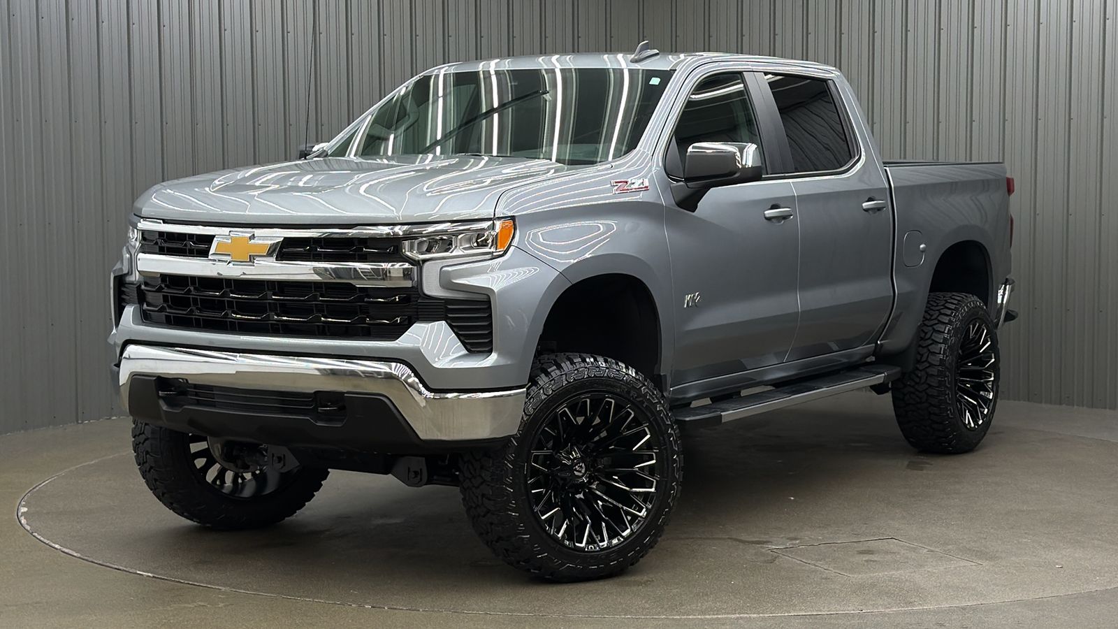 Lifted 2026 Chevrolet Silverado 1500 LT LT1 Short Bed Z71 w/ Convenience 2