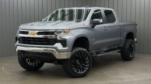 Lifted 2026 Chevrolet Silverado 1500 LT LT1 Short Bed Z71 w/ Convenience 2