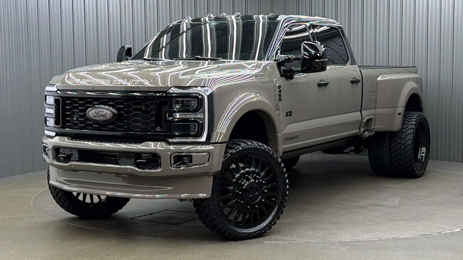 Lifted 2026 Ford F-450SD Platinum PLUS Long Bed w/ COLORMATCH, 773A & Moonroof