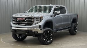 Lifted 2026 GMC Sierra 1500 SLT Premium Plus Short X31 Short Bed w/ Sunroof