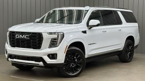2026 GMC Yukon XL Denali w/ COLORMATCH, Power Step & Sunroof
