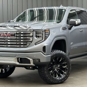 Lifted 2026 GMC Sierra 1500 Denali Reserve Short Bed w/ Power Steps & Sunroof