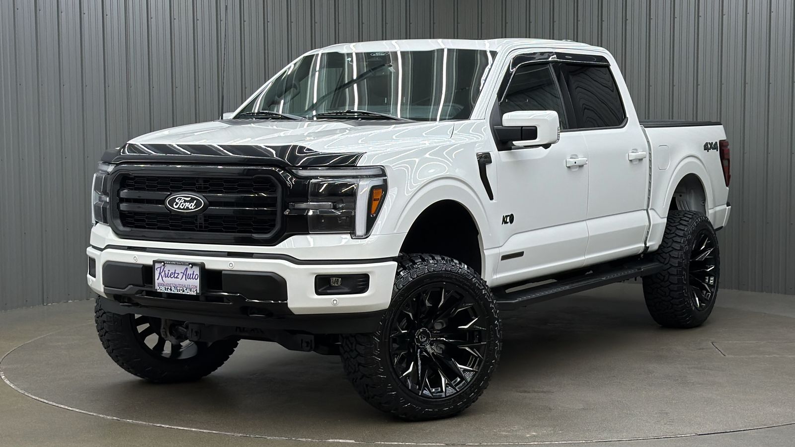 2025 Ford F-150 Lariat 4x4 SuperCrew 145 in's photo