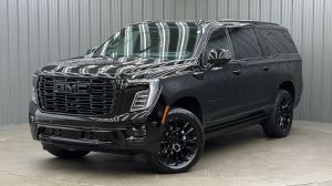 2026 GMC Yukon XL Denali w/ COLORMATCH, Power Steps & Sunroof