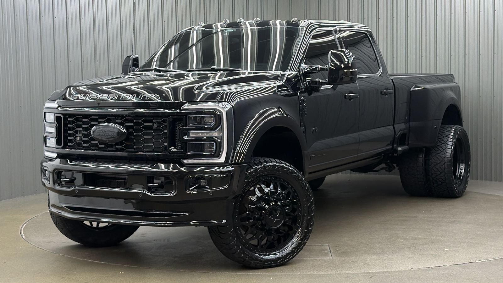 Lifted 2026 Ford F-450SD Platinum FX4 Long Bed w/ COLORMATCH, 773A & Moonroof