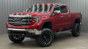 Lifted 2026 GMC Sierra 1500 SLT Premium Plus X31 Short Bed w/ Sunroof