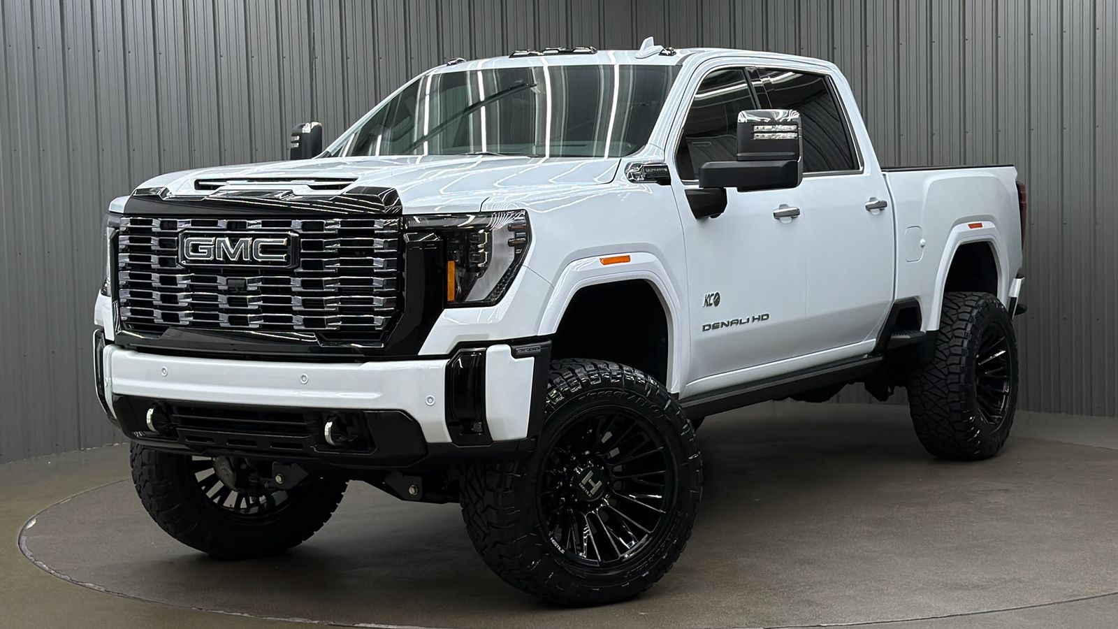 Lifted 2026 GMC Sierra 3500HD Denali Ultimate Short Bed w/ Sunroof