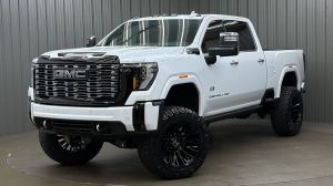 Lifted 2026 GMC Sierra 3500HD Denali Ultimate Short Bed w/ Sunroof