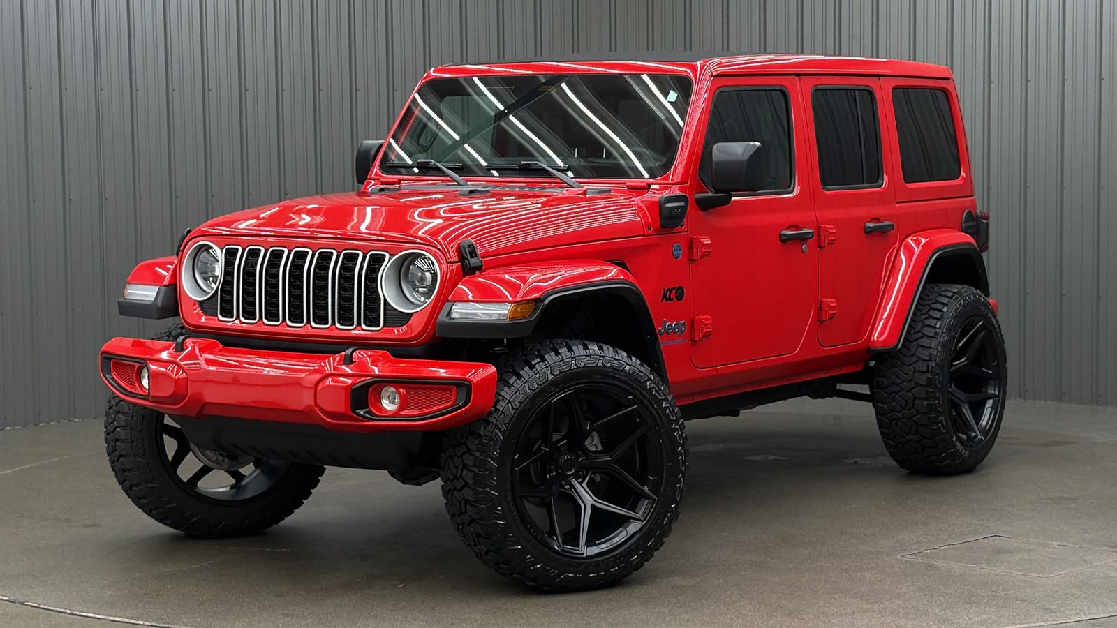 Lifted 2025 Jeep Wrangler Sahara 4xe w/ Active Safety & Sky Top