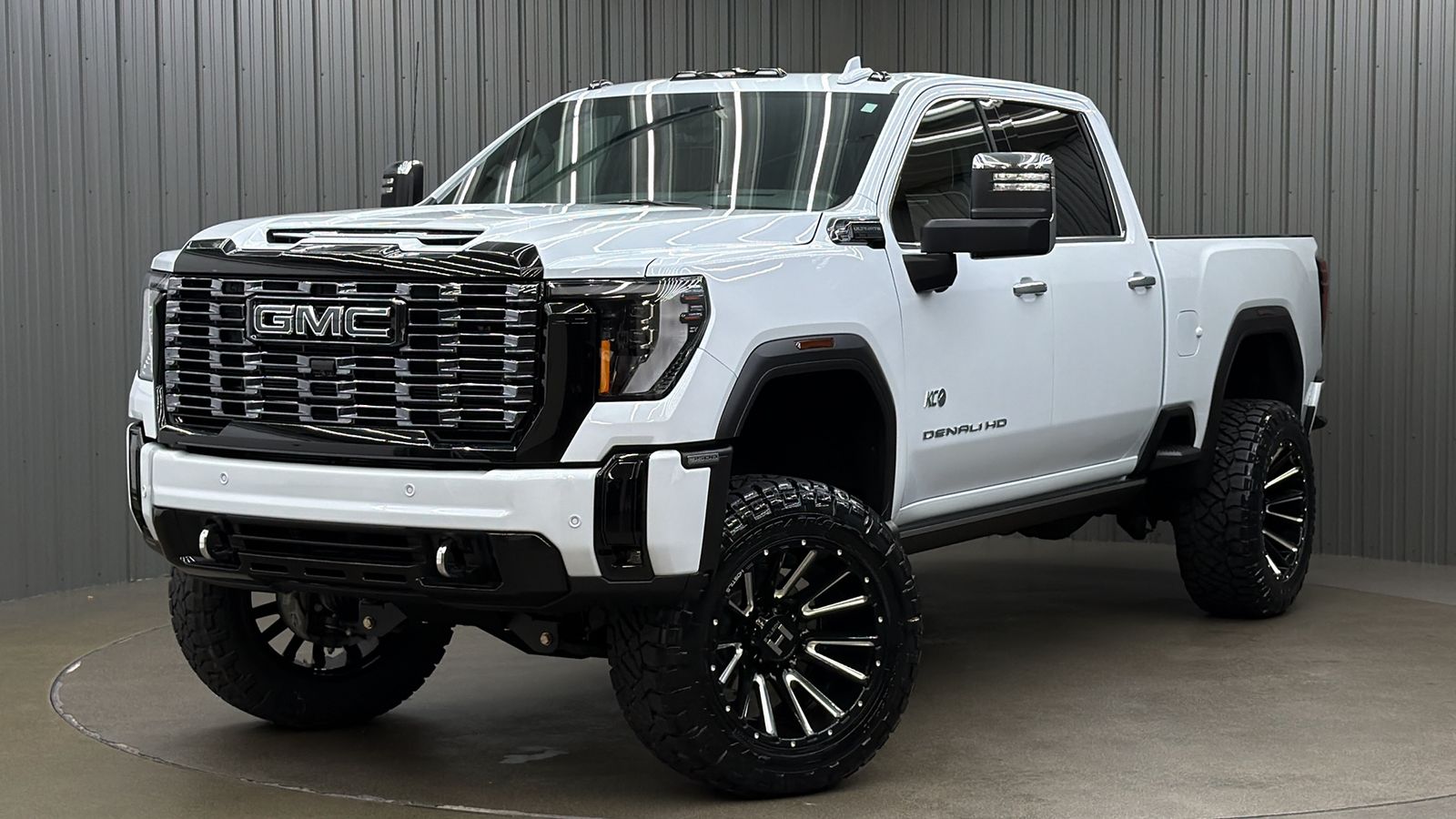 Lifted 2026 GMC Sierra 3500HD Denali Ultimate Short Bed w/ Sunroof