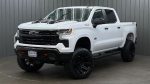 Lifted 2025 Chevrolet Silverado 1500 LT Trail Boss Short Bed w/ Convenience 2