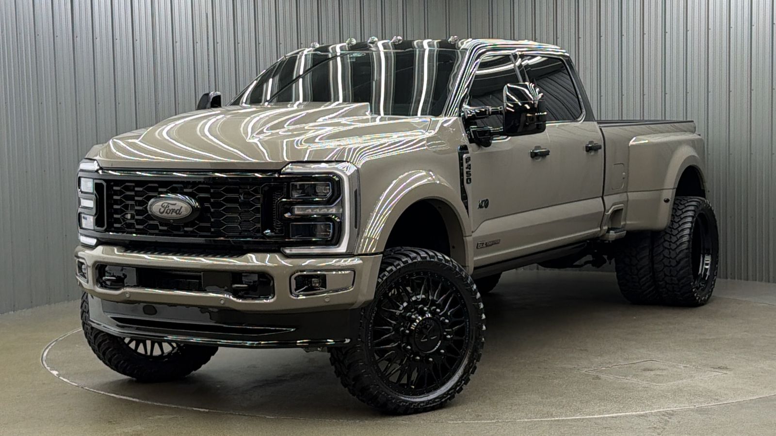 Lifted 2026 Ford F-450SD Platinum PLUS FX4 Long Bed w/ COLORMATCH, 773A & Moonroof