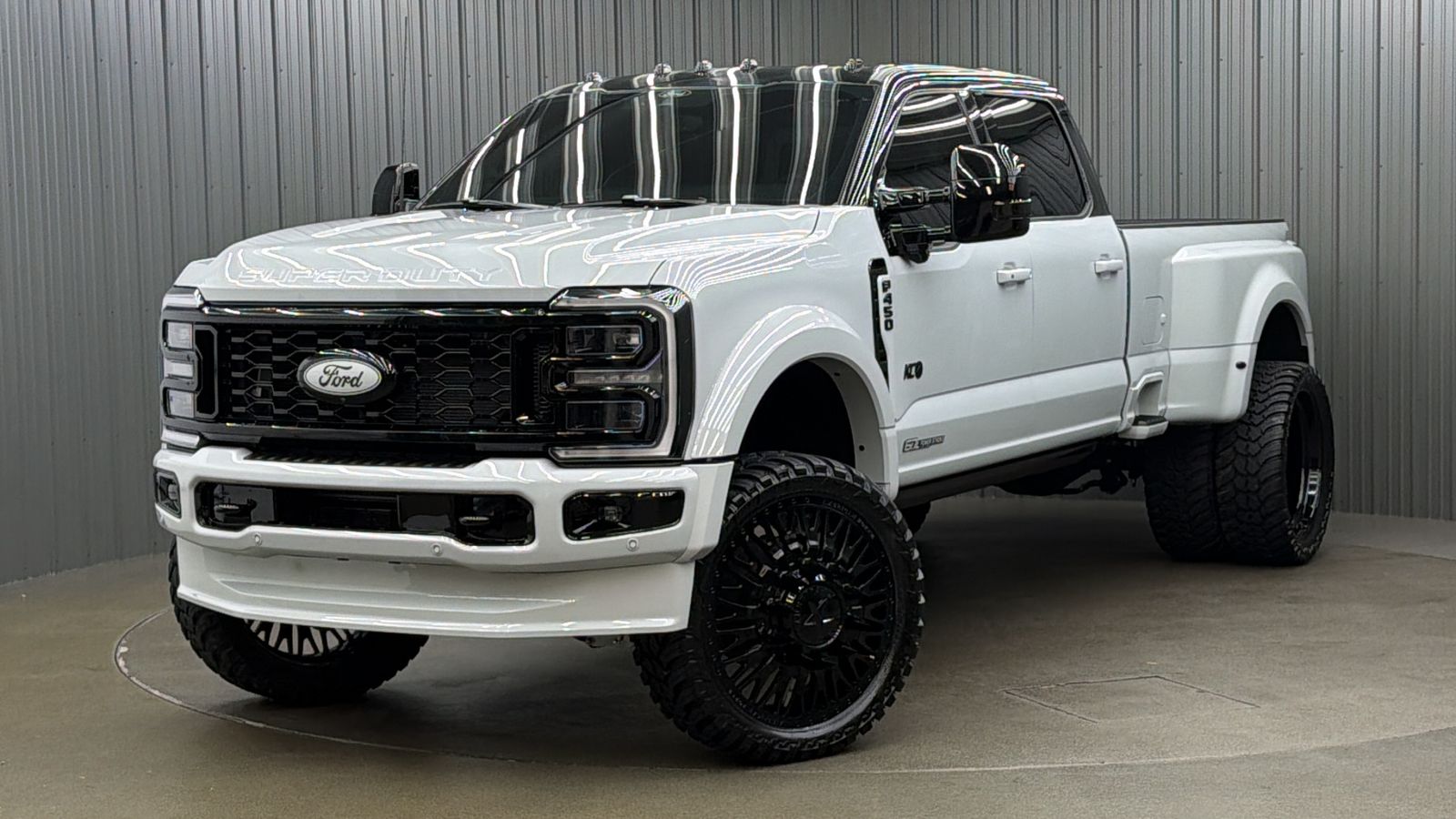 Lifted 2026 Ford F-450SD Platinum Long Bed w/ COLORMATCH, 773A & Moonroof