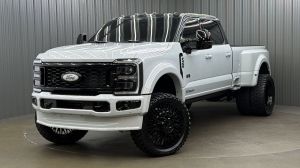 Lifted 2026 Ford F-450SD Platinum Long Bed w/ COLORMATCH, 773A & Moonroof