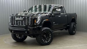 Lifted 2026 GMC Sierra 3500HD Denali Ultimate Short Bed w/ Sunroof
