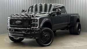 Lifted 2026 Ford F-450SD Platinum PLUS FX4 Long Bed w/ COLORMATCH, 773A & Moonroof