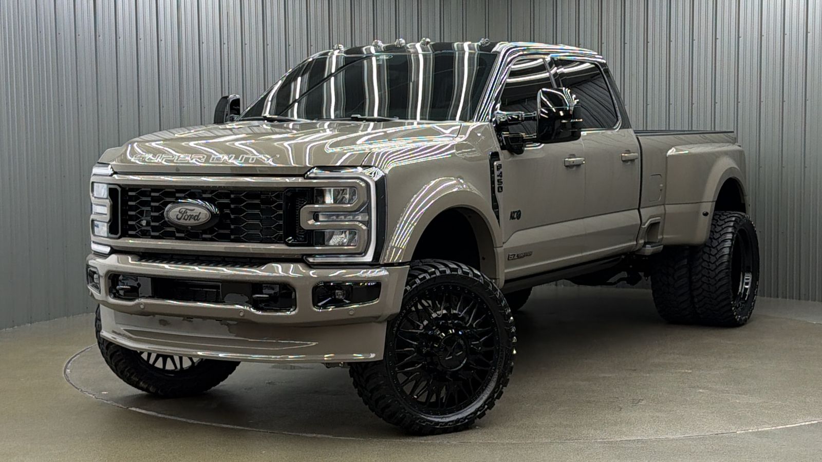 Lifted 2026 Ford F-450SD King Ranch DRW Long Bed w/ COLORMATCH & Moonroof