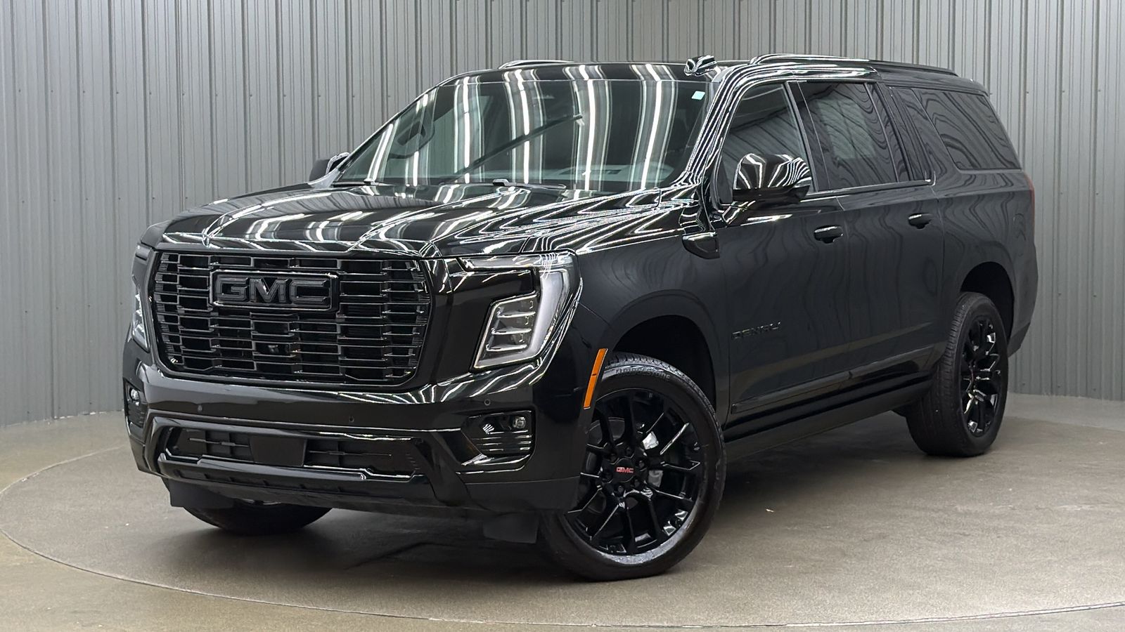 2026 GMC Yukon XL Denali w/ COLORMATCH & Moonroof