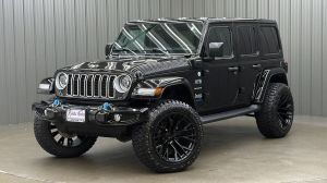 2024 Jeep Wrangler Sahara 4xe w/ Tech & Hardtop