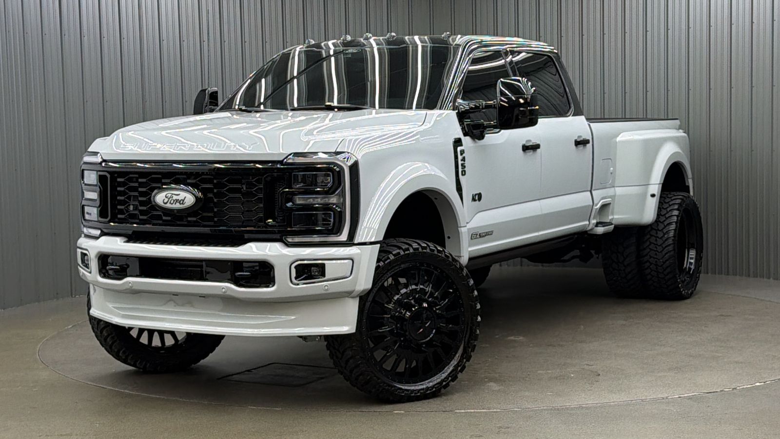 Lifted 2026 Ford F-450SD Platinum PLUS Long Bed w/ COLORMATCH, 773A & Moonroof