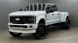 Lifted 2026 Ford F-450SD Platinum PLUS Long Bed w/ COLORMATCH, 773A & Moonroof