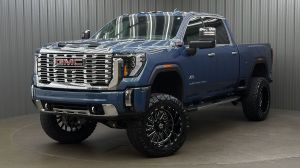Lifted 2026 GMC Sierra 3500HD Denali Reserve Short Bed w/ Tech & Sunroof