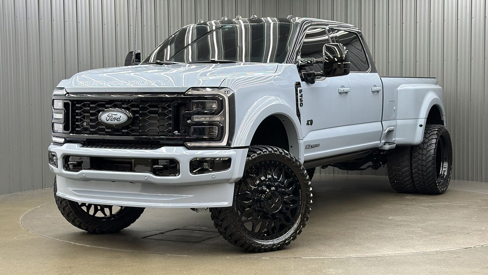 Lifted 2026 Ford F-450SD Platinum Long Bed w/ COLORMATCH, 773A & Moonroof