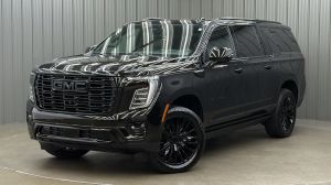 2026 GMC Yukon XL Denali w/ COLORMATCH, Power Steps & Sunroof