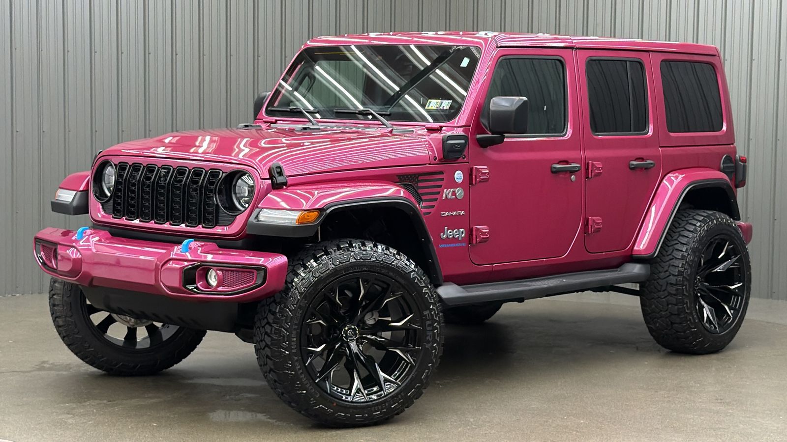 Lifted 2024 Jeep Wrangler Sahara 4xe w/ COLORMATCH, Tech, Safety & Hardtop