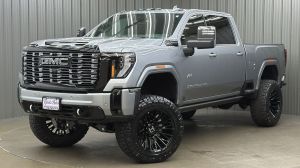 Lifted 2026 GMC Sierra 3500HD Denali Ultimate Short Bed w/ Tech & Sunroof