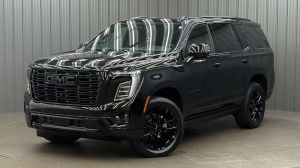 2026 GMC Yukon Denali w/ COLORMATCH & Sunroof