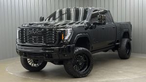 Lifted 2026 GMC Sierra 3500HD Denali Ultimate Short Bed w/ Tech & Sunroof