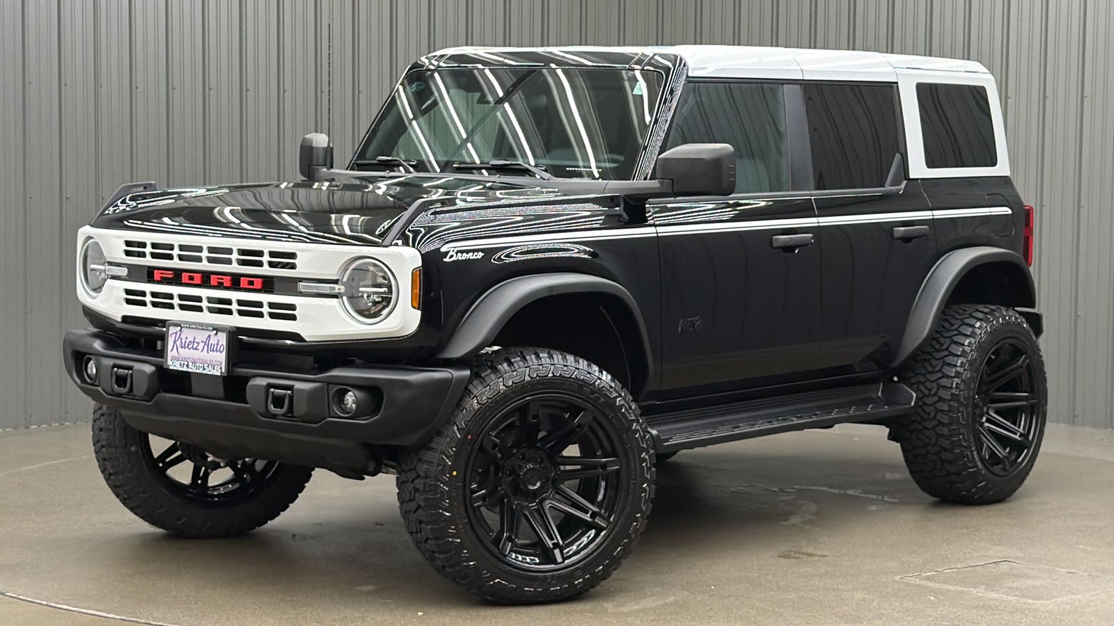 Lifted 2026 Ford Bronco Heritage Edition w/ 662A & Hard Top