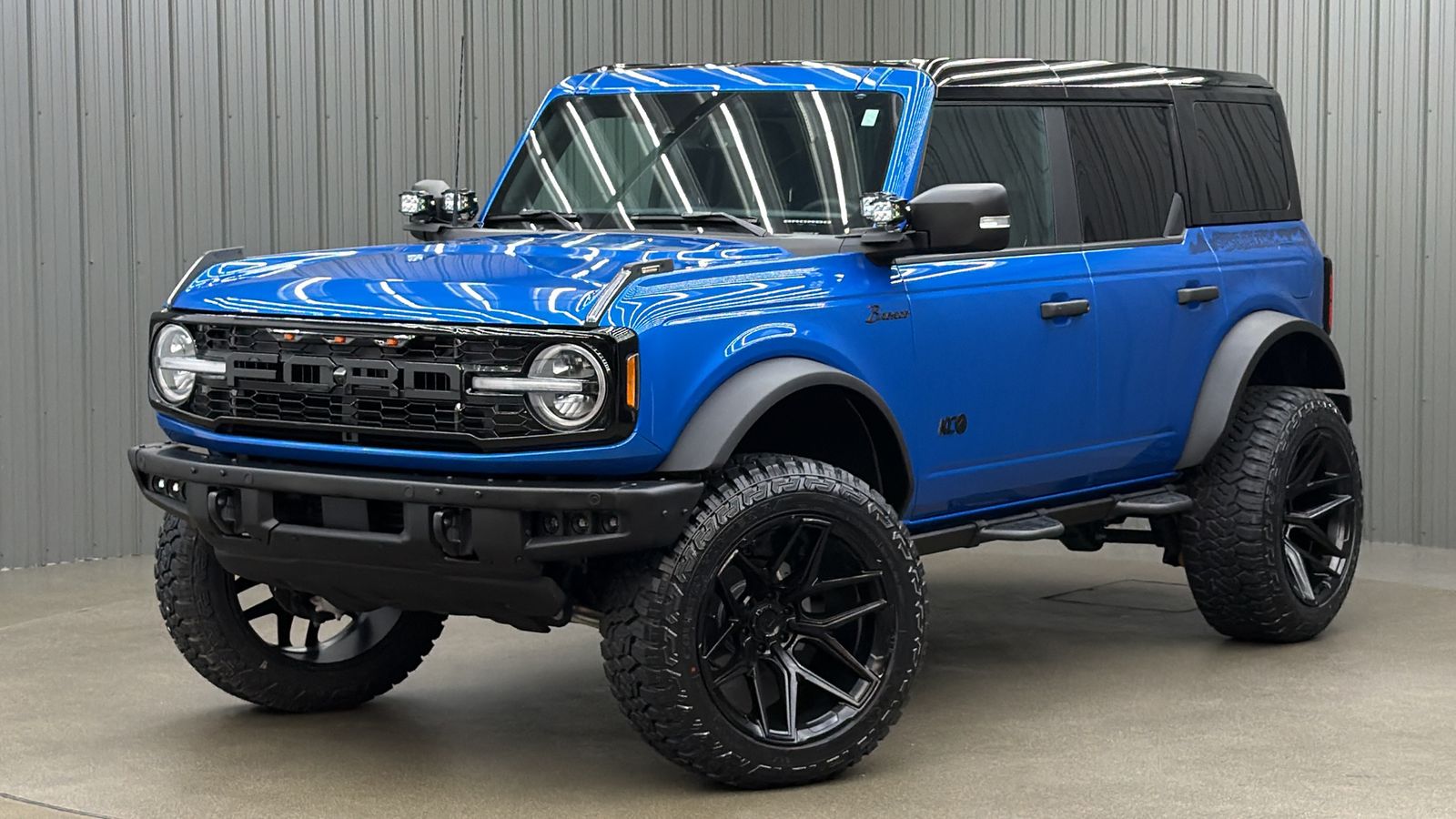 Lifted 2025 Ford Bronco Badlands w/ 334A Lux, Sasquatch & Hard Top