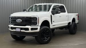 Lifted 2026 Ford F-250SD Platinum Short Bed w/ 703A & Moonroof