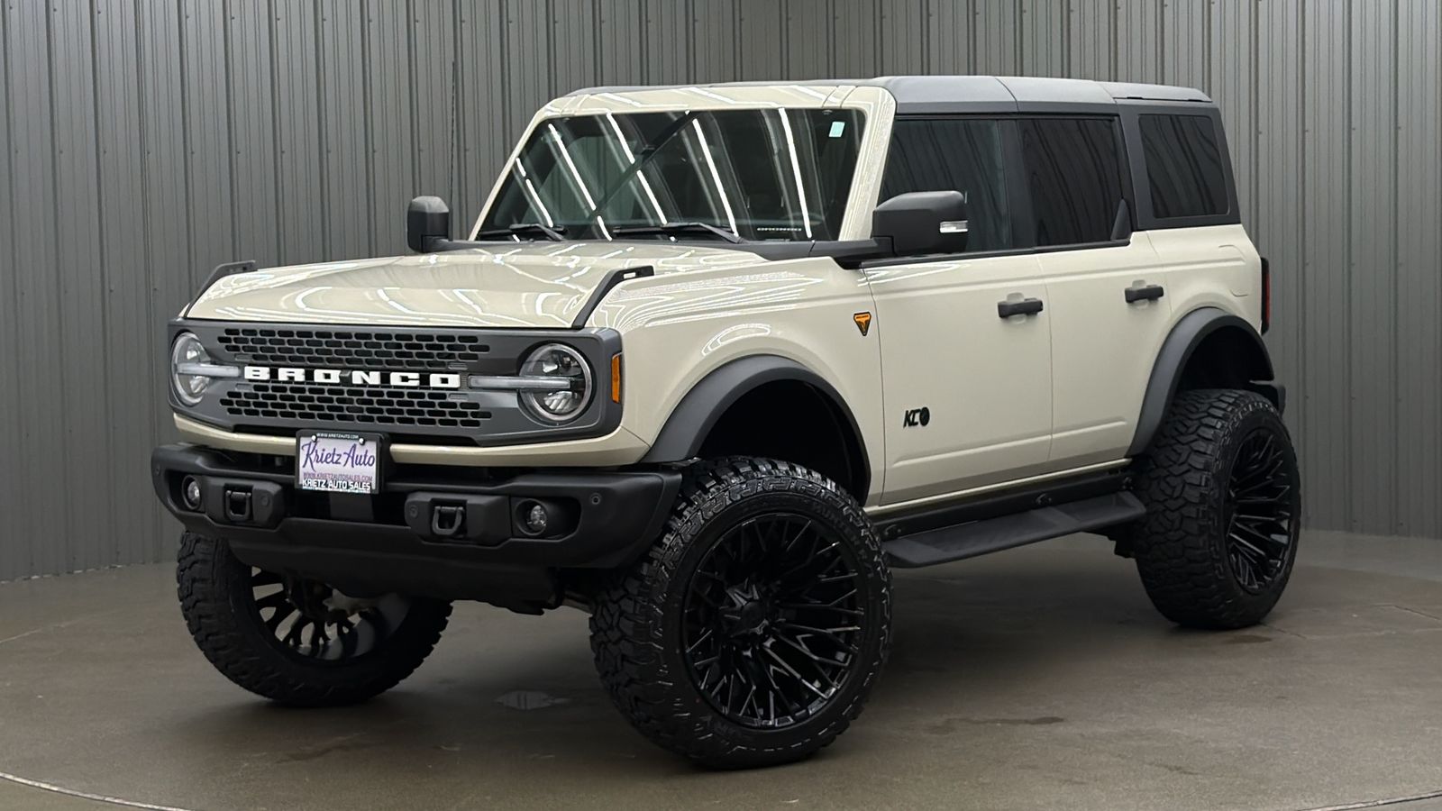 Lifted 2025 Ford Bronco Badlands w/ 334A Lux Pkg & Hard Top
