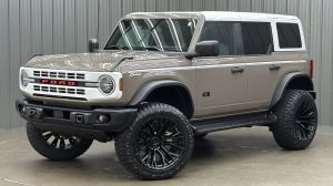 Lifted 2026 Ford Bronco Heritage Edition w/ 662A & Hard Top