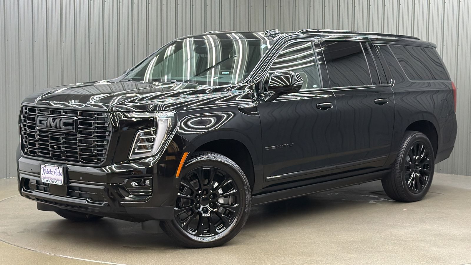 2026 GMC Yukon XL Denali Ultimate w/ COLORMATCH & Sunroof