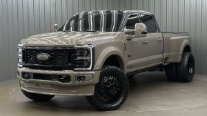 Lifted 2026 Ford F-450SD Platinum PLUS Long Bed w/ COLORMATCH, 773A & Moonroof