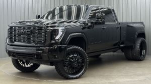 Lifted 2026 GMC Sierra 3500HD Denali Ultimate Long Bed w/ COLORMATCH & Sunroof