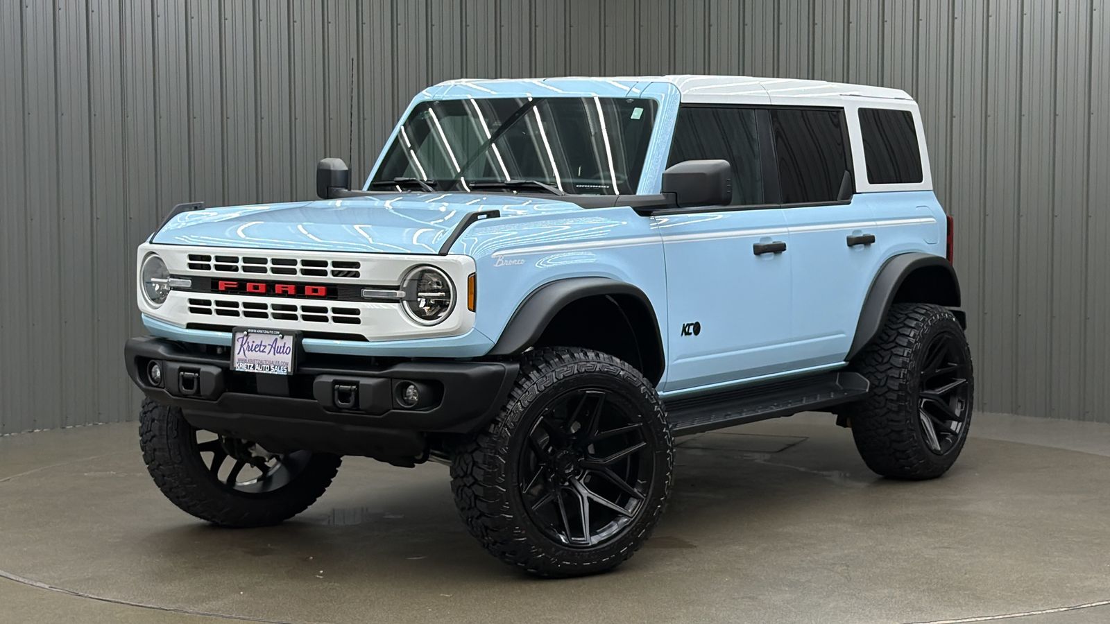 Lifted 2025 Ford Bronco Heritage Edition w/ 662A & Hard Top
